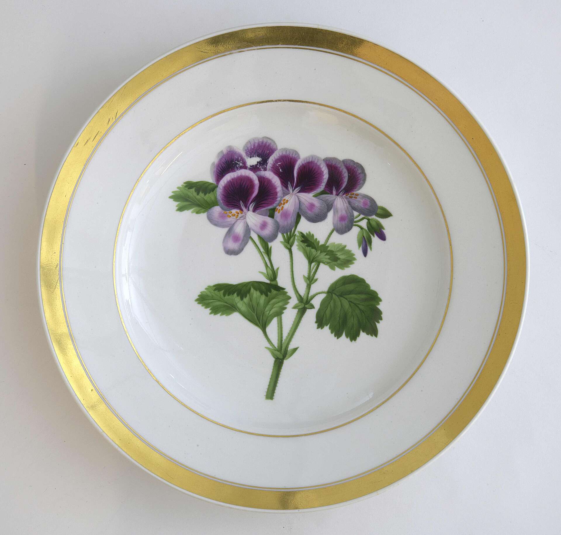 Soucoupe à fleurs, Manufacture de porcelaine de Vienne