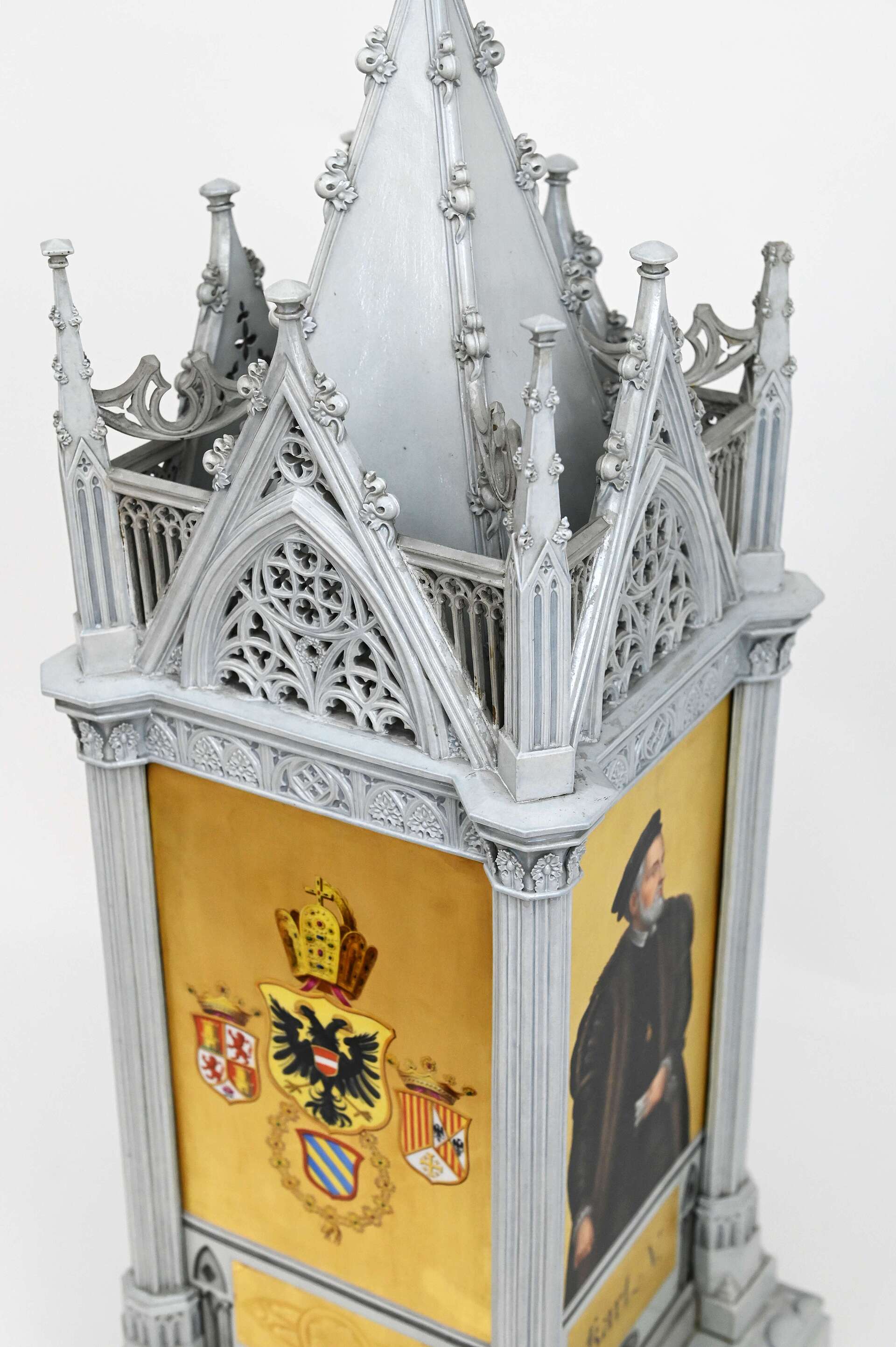 Centre de table de Laxenburg, 1821-1824, manufacture de porcelaine de Vienne