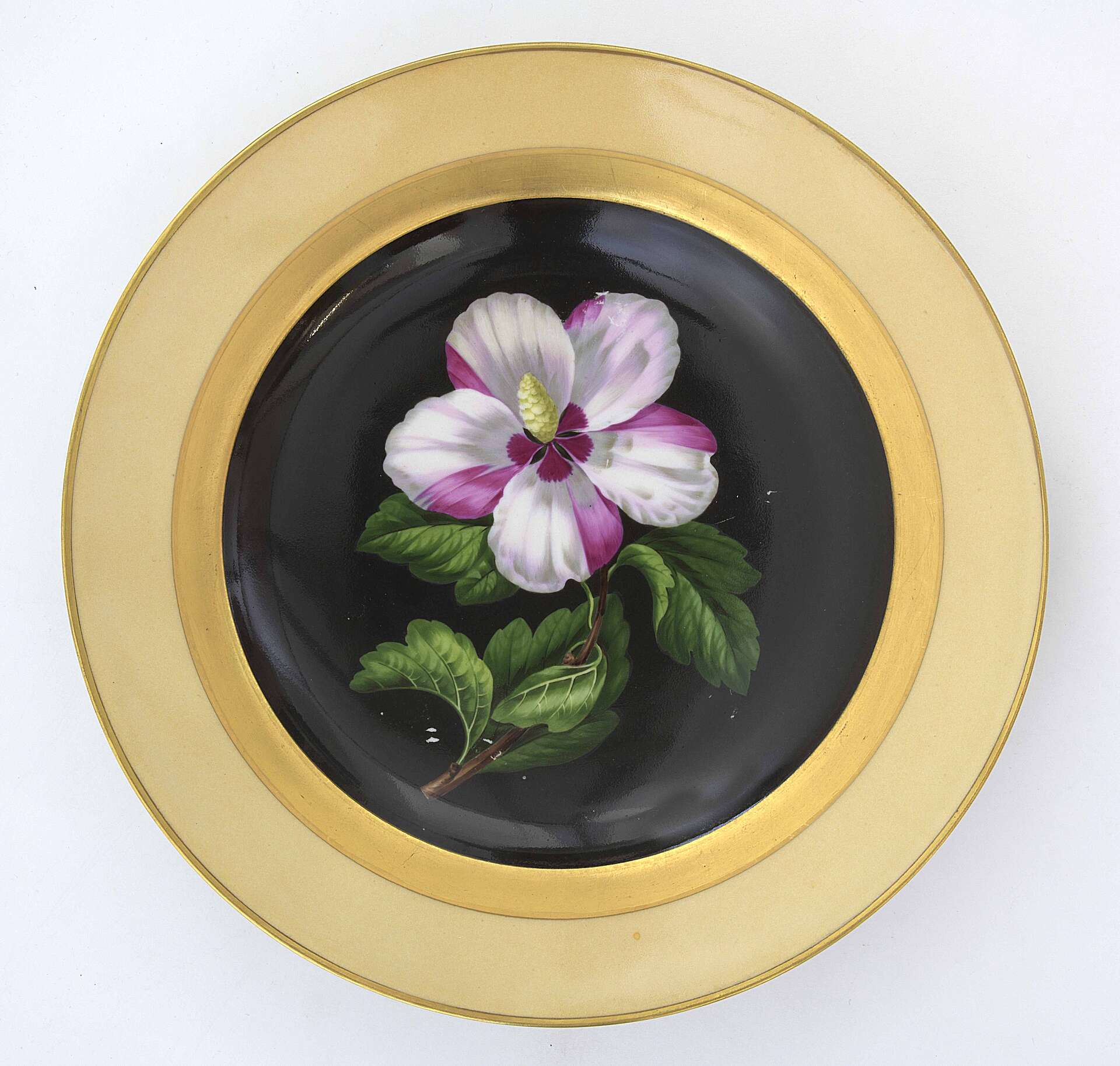 Soucoupe à fleurs, Manufacture de porcelaine de Vienne